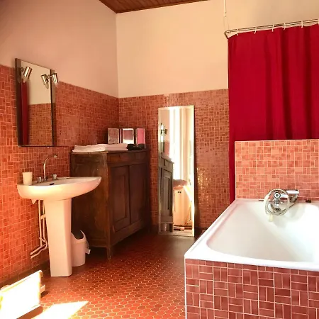 Bed & Breakfast Chateau Rouge 47