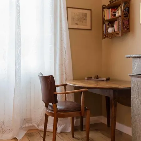 Bed and Breakfast Chateau Rouge 47 *