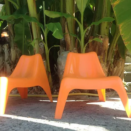 Bed and Breakfast Chateau Rouge 47 *