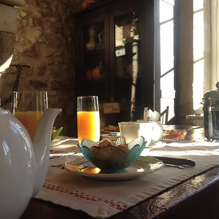 Bed and Breakfast Chateau Rouge 47 *