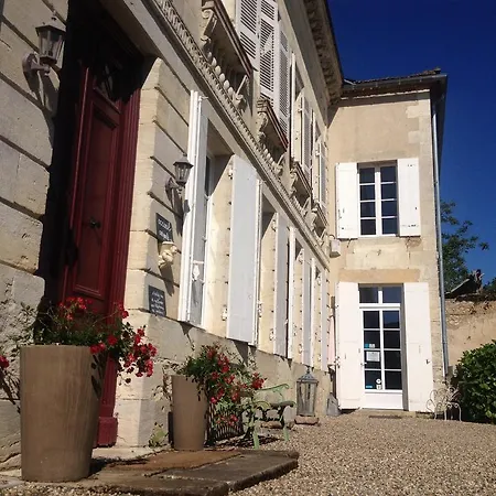 Chateau Rouge 47 Bed and Breakfast *