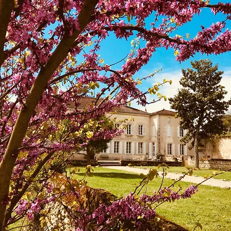 Chateau Rouge 47 Bed and Breakfast Sainte-Bazeille