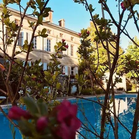 Bed and Breakfast Chateau Rouge 47 *