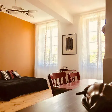 Chateau Rouge 47 לינה וארוחת בוקר