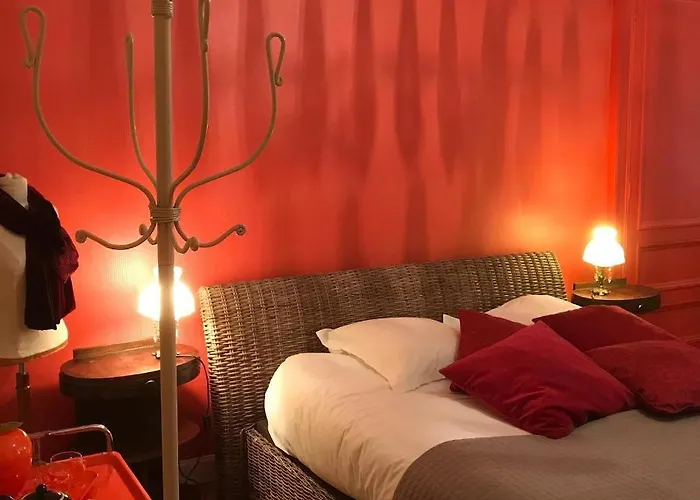 Bed & Breakfast Chateau Rouge 47 *