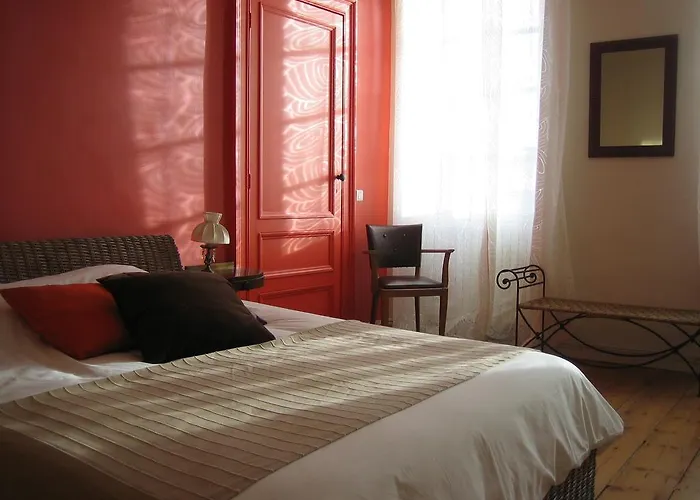 Chateau Rouge 47 Bed & Breakfast Sainte-Bazeille