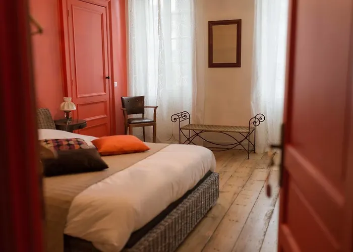 Chateau Rouge 47 Sainte-Bazeille