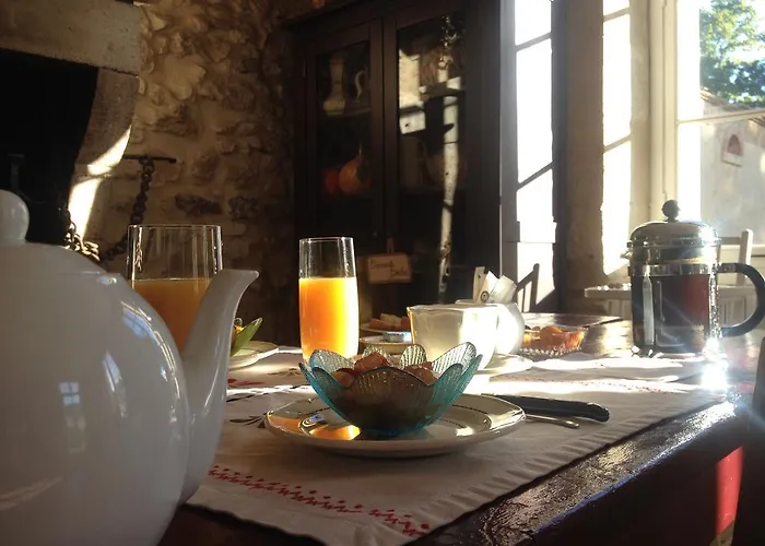 Bed & Breakfast Chateau Rouge 47 *